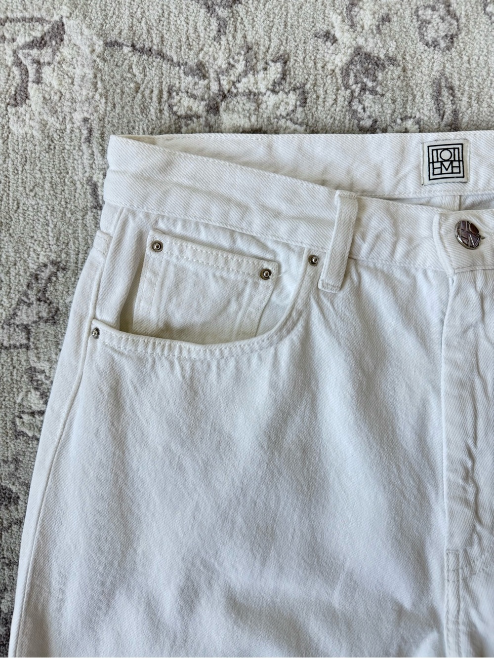 Toteme Twisted Seam White Straight-Leg High Rise Jeans - Size 27 - Made in Italy - Picture 5 of 11